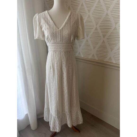 Apricot Women’s Medium Cream V Neck Lace Midi Dress - Picture 2 of 6
